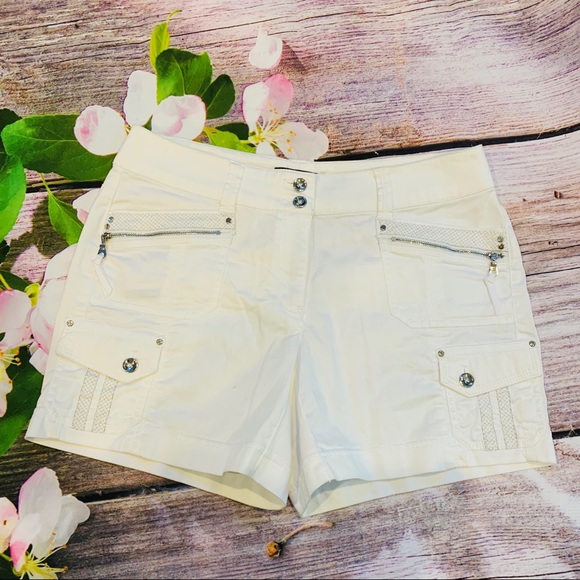 White House Black Market Pants - WHBM White Shorts💕